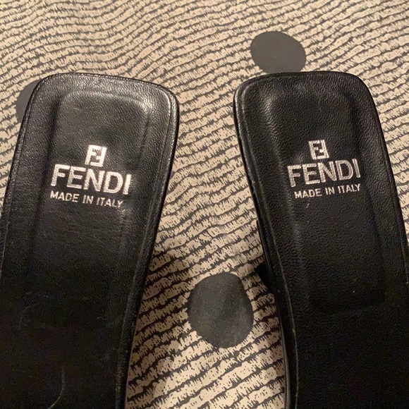 Authentic Fendi sandals - Picture 3 of 5